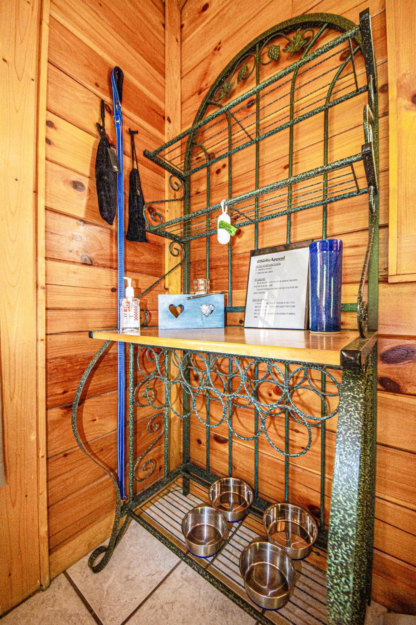Love Me Tender Studio Cabin 세비어빌 객실 사진
