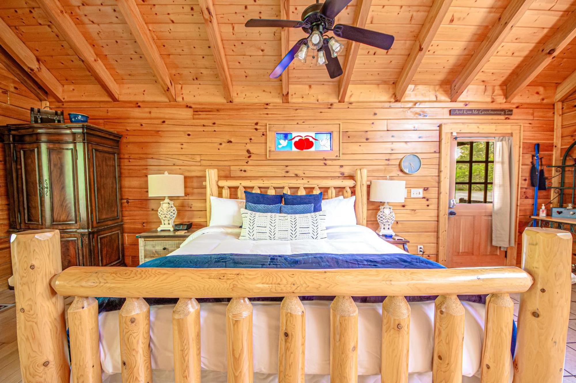 Love Me Tender Studio Cabin 세비어빌 외부 사진